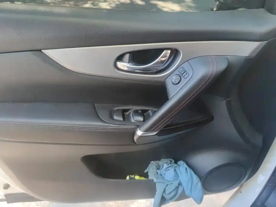 Nissan Qashqai — миниатюра 7