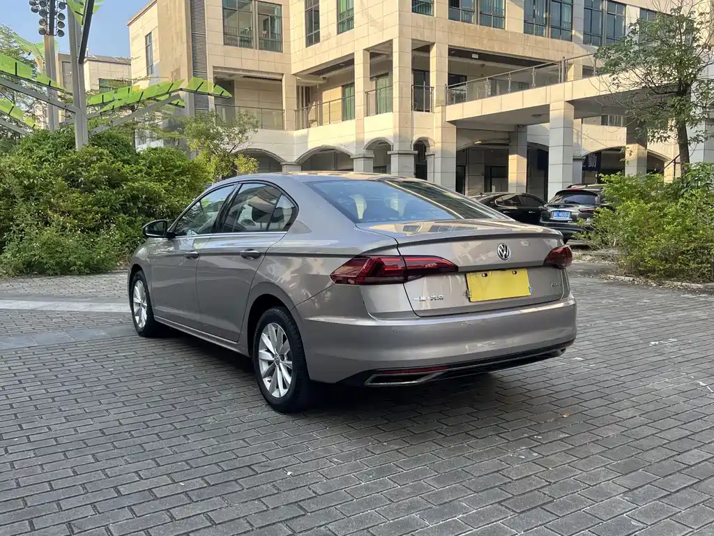 Volkswagen Bora — миниатюра 6
