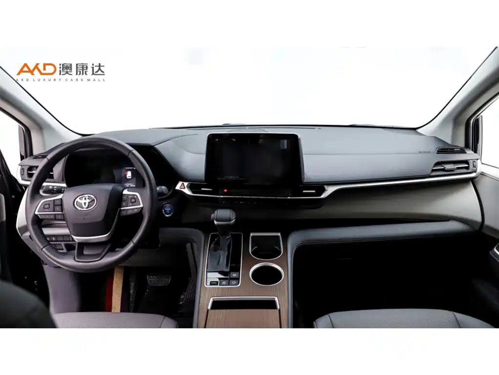 Toyota Sienna — миниатюра 5