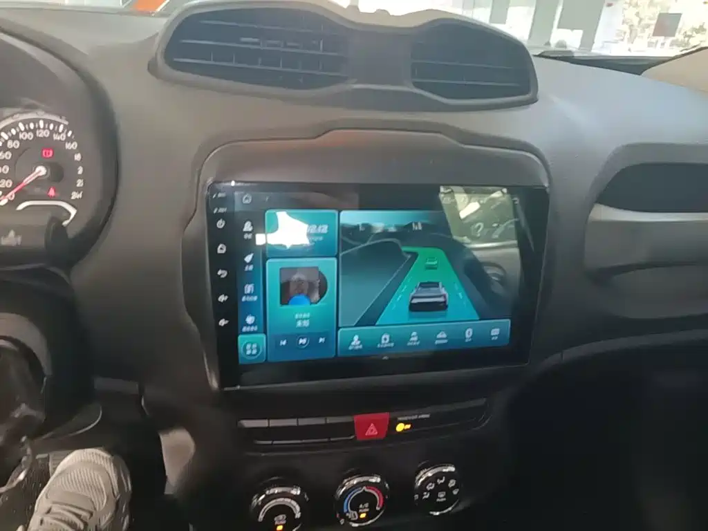 Jeep Renegade — миниатюра 13