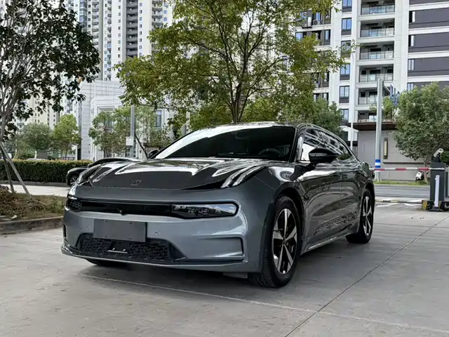 Zeekr 001