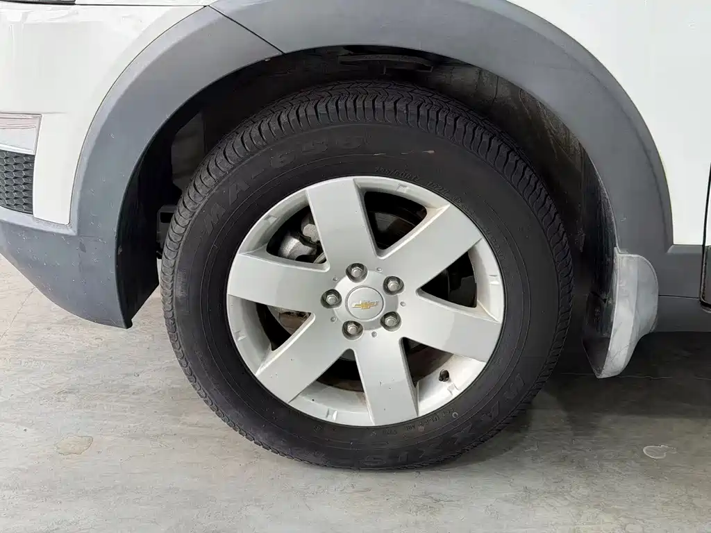 Chevrolet Captiva — миниатюра 4