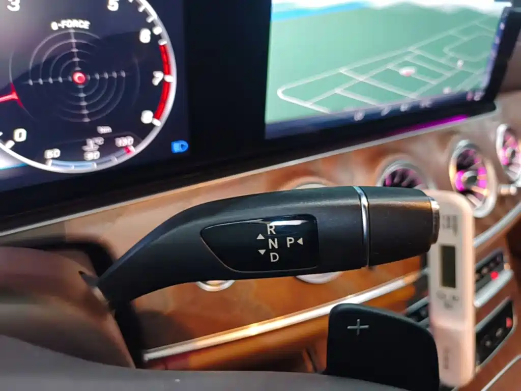 Mercedes-Benz E-Class — миниатюра 14