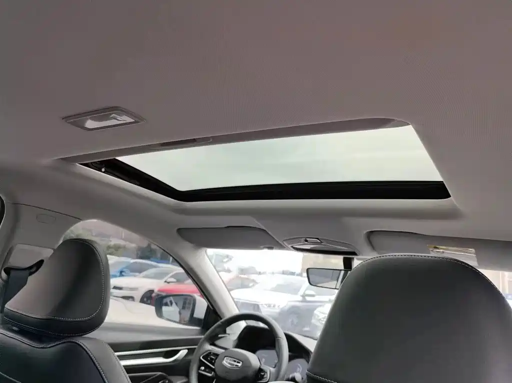 Geely Emgrand — миниатюра 6