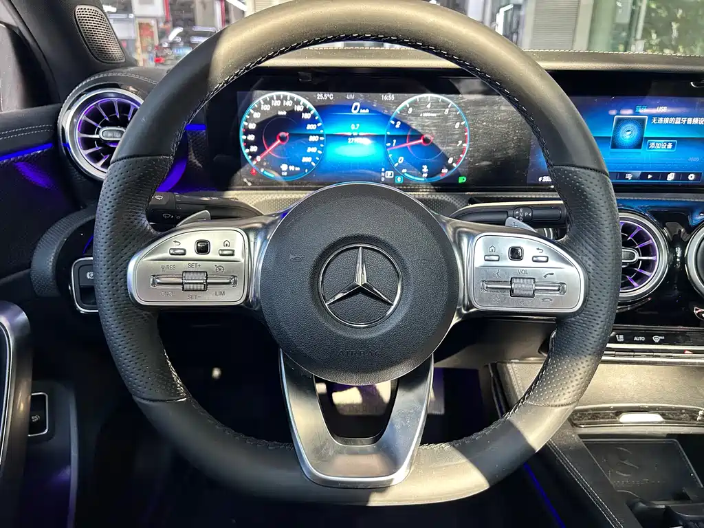 Mercedes-Benz A-Class — миниатюра 13