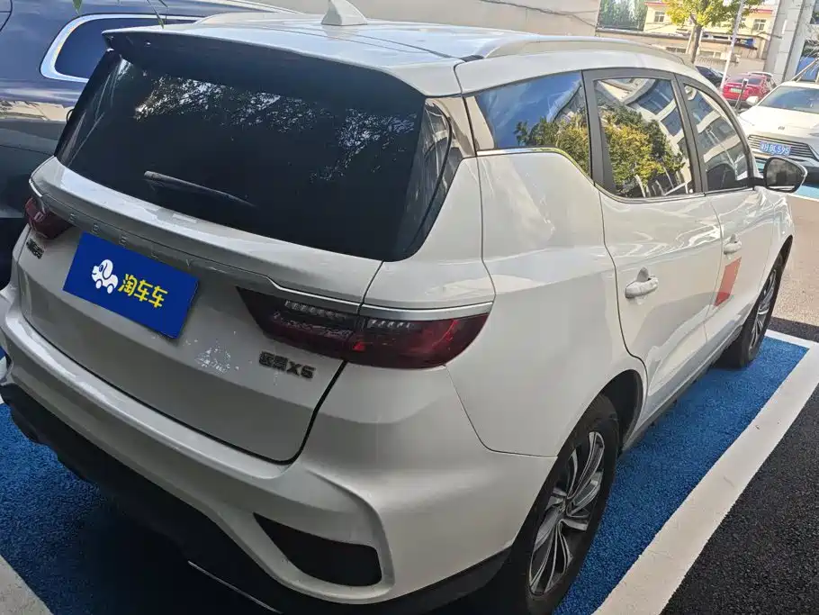 Geely Vision X6 — миниатюра 3