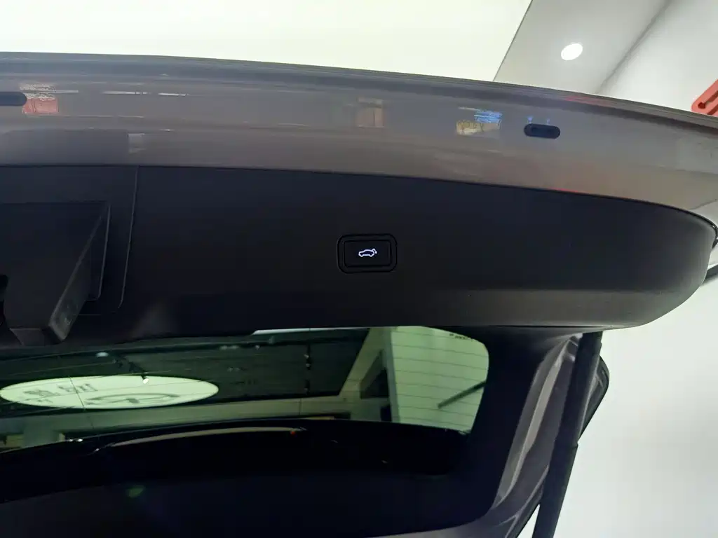 Geely Xingyue L — миниатюра 26