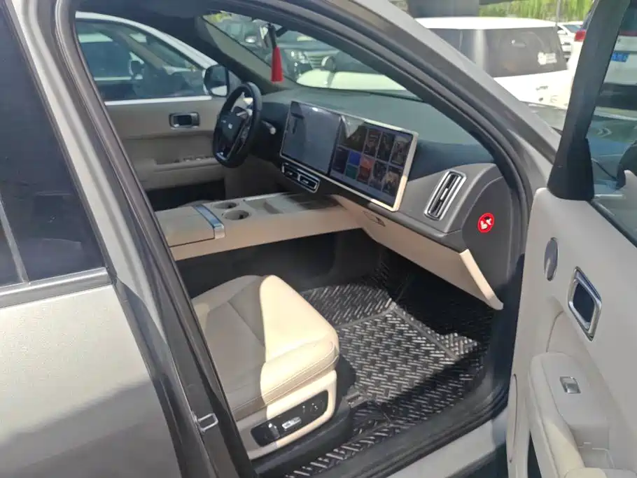 Li Auto Li L8 — миниатюра 8