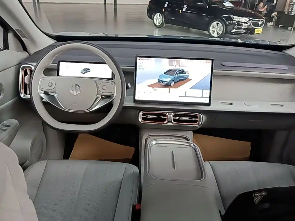 Leapmotor Leapmotor B10 — миниатюра 10