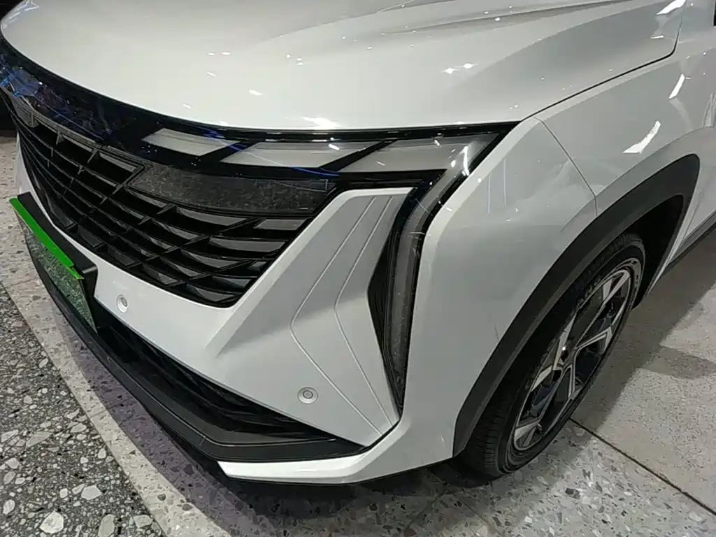Geely Boyue L — миниатюра 24