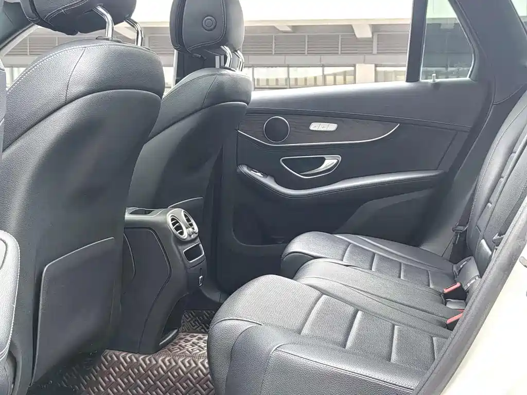 Mercedes-Benz GLC — миниатюра 8