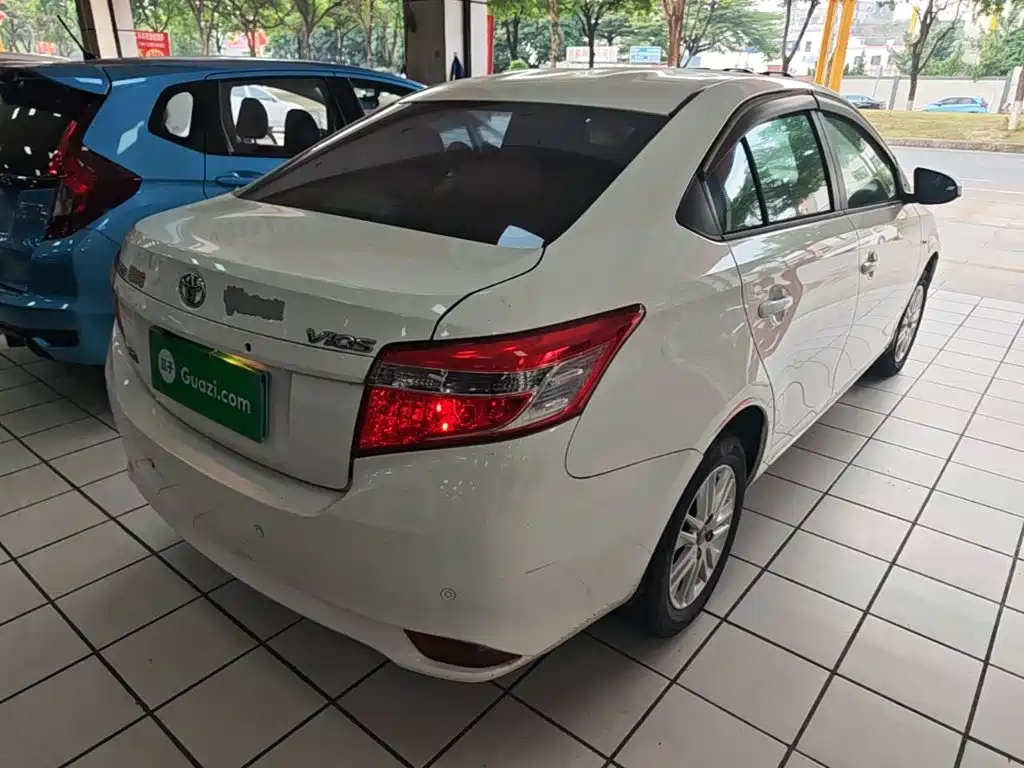 Toyota Vios — миниатюра 7