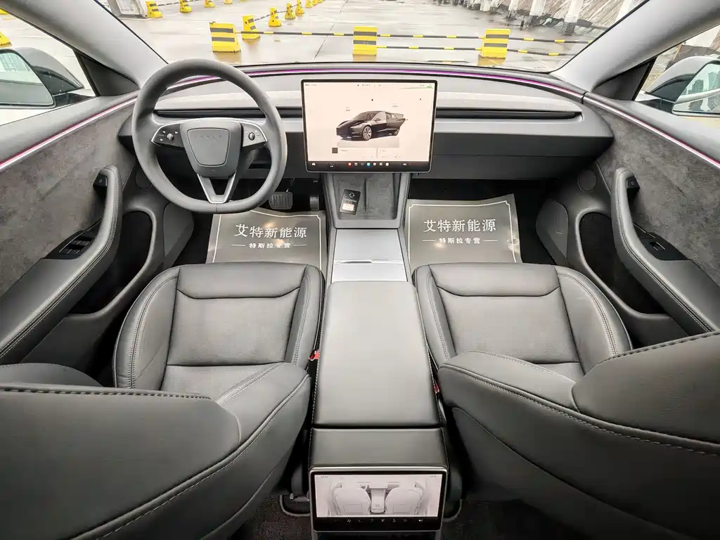 Tesla Model 3 — миниатюра 12