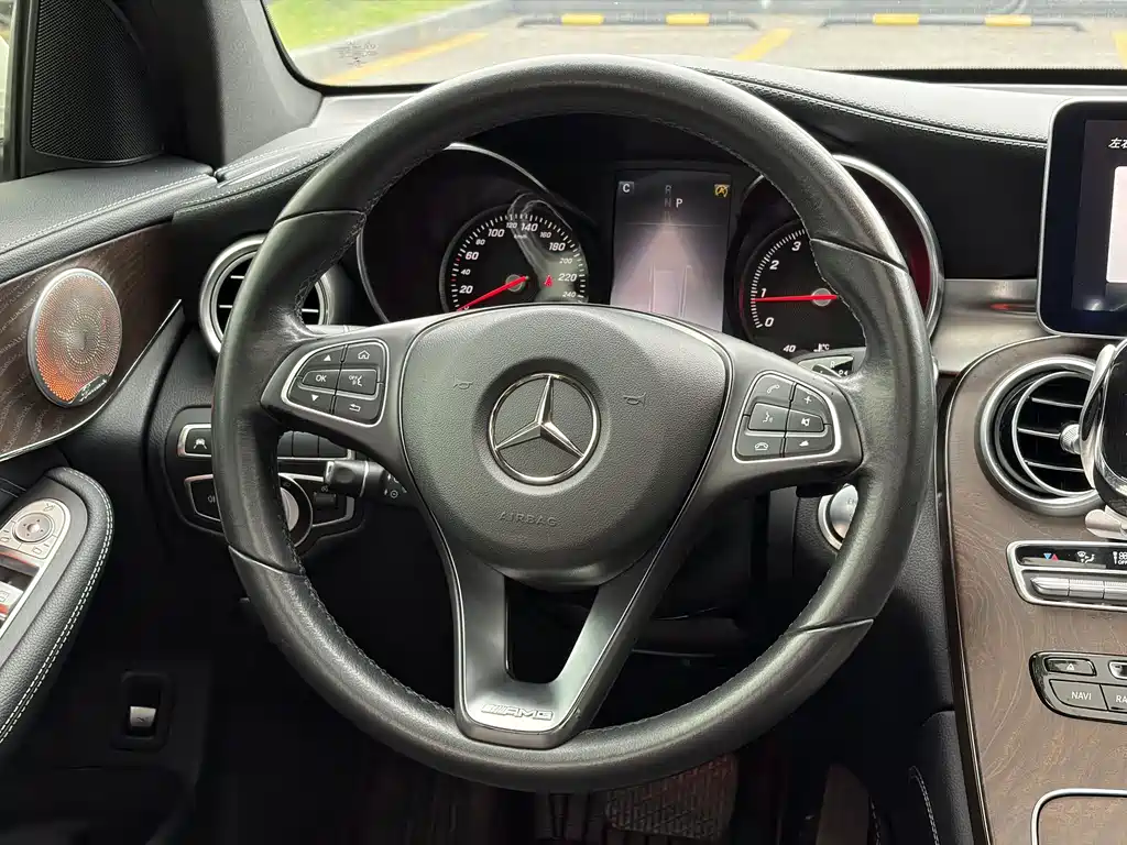 Mercedes-Benz GLC — миниатюра 15