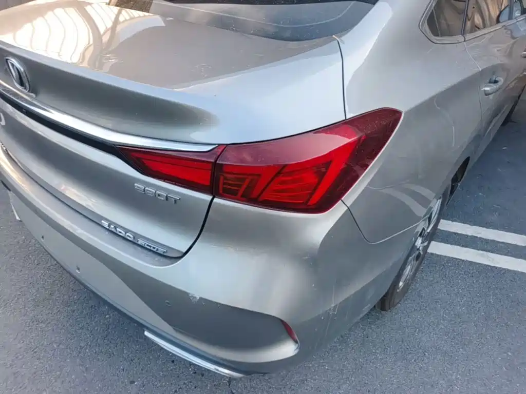Changan Eado — миниатюра 8
