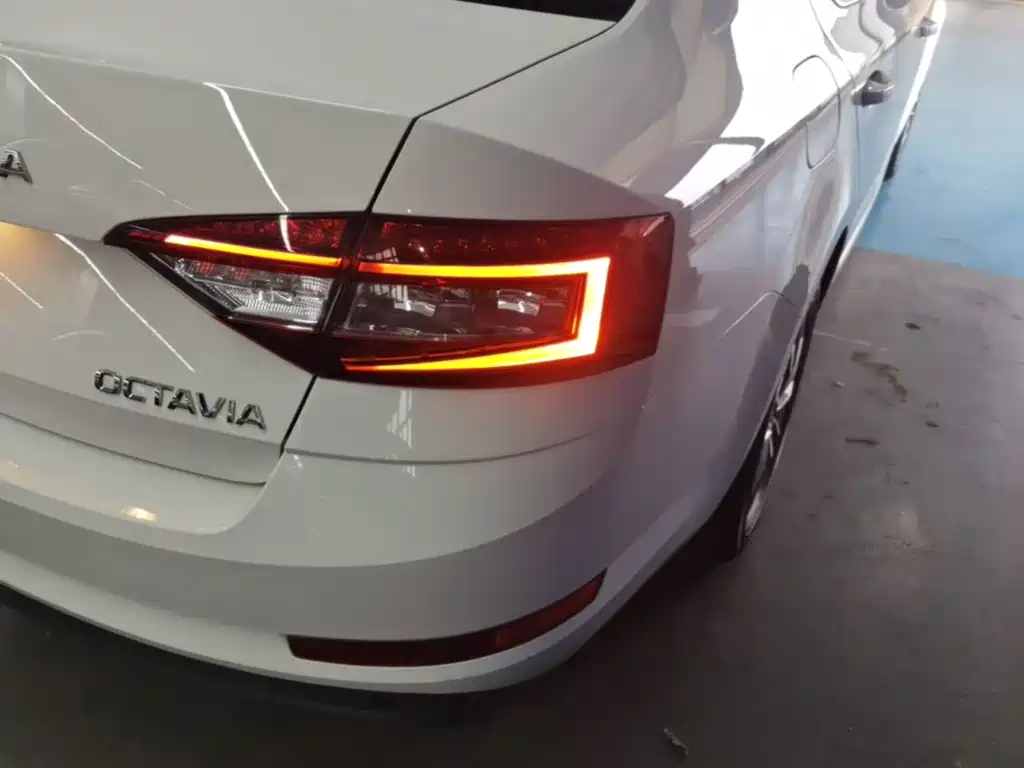 Skoda Octavia — миниатюра 8