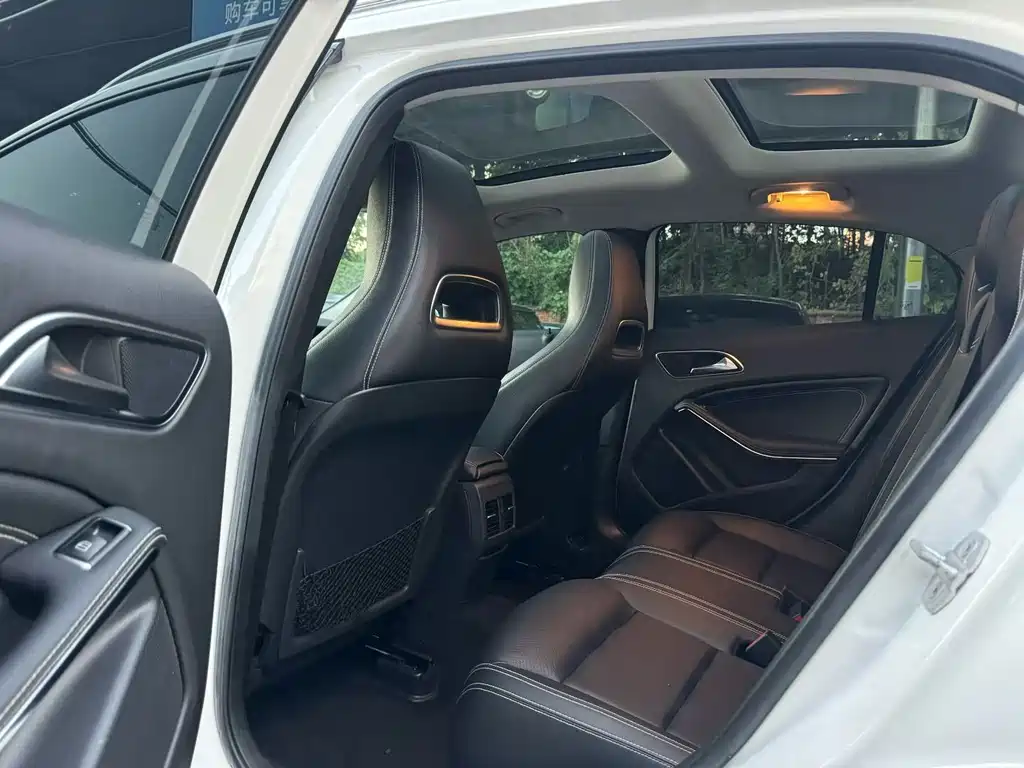 Mercedes-Benz GLA — миниатюра 6