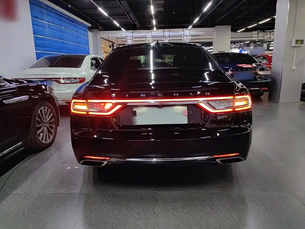 Lincoln Continental — миниатюра 6