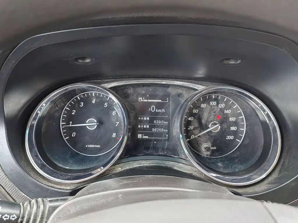Wuling Hongguang — миниатюра 16