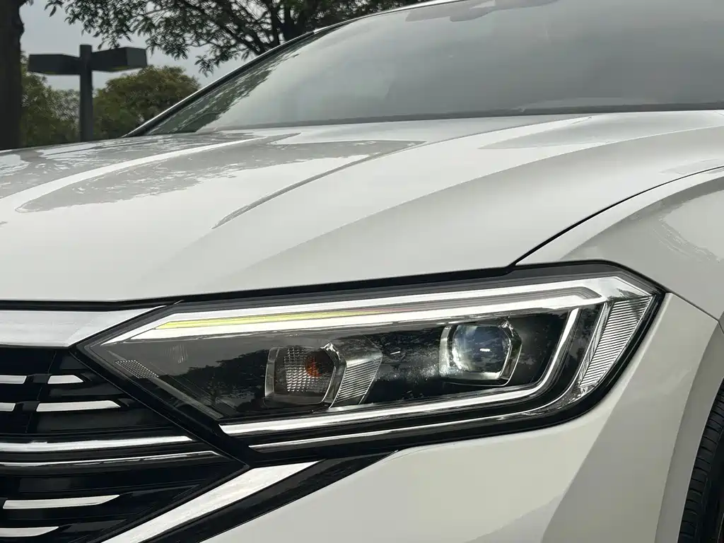 Volkswagen Sagitar — миниатюра 22