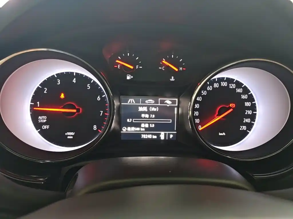 Buick Verano — миниатюра 12