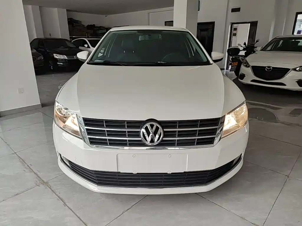 Volkswagen Lavida — миниатюра 3