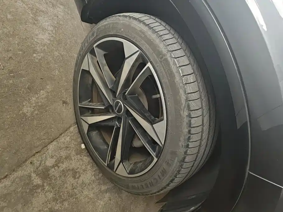 Roewe RX5 MAX — миниатюра 6