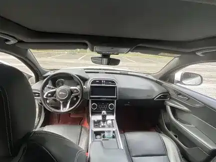 Jaguar XEL — миниатюра 7