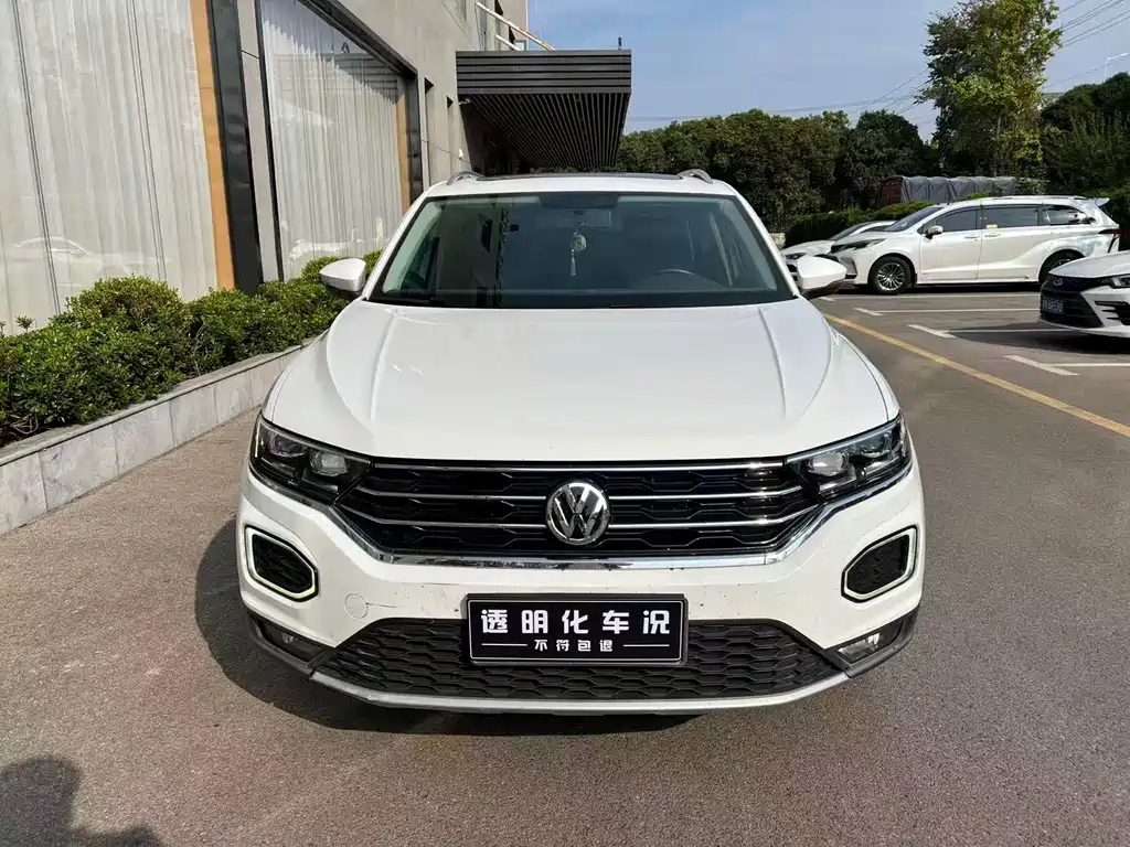 Volkswagen T-Roc — миниатюра 2