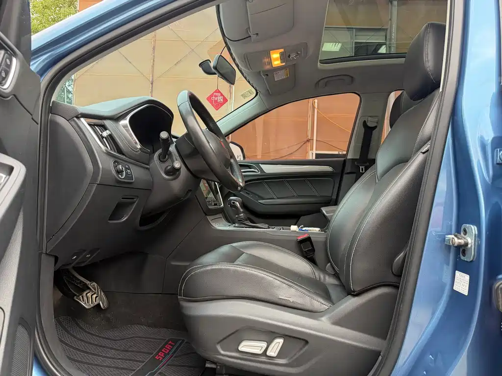 Roewe RX5 — миниатюра 6
