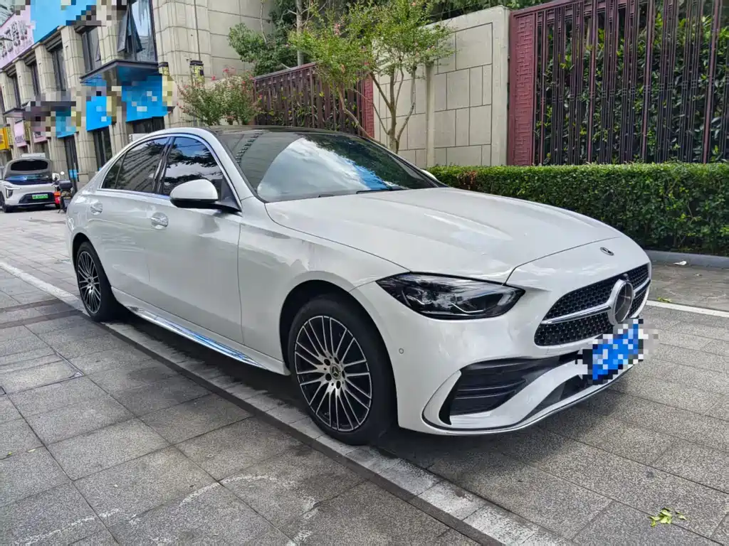 Mercedes-Benz C-Class — миниатюра 2