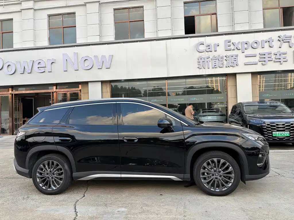 BYD Song Ultra — миниатюра 4