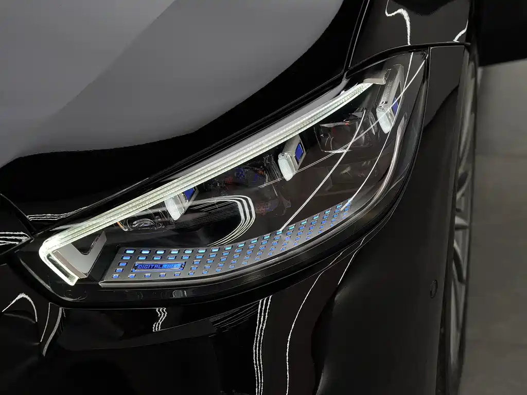 Mercedes-Benz S-Class — миниатюра 12