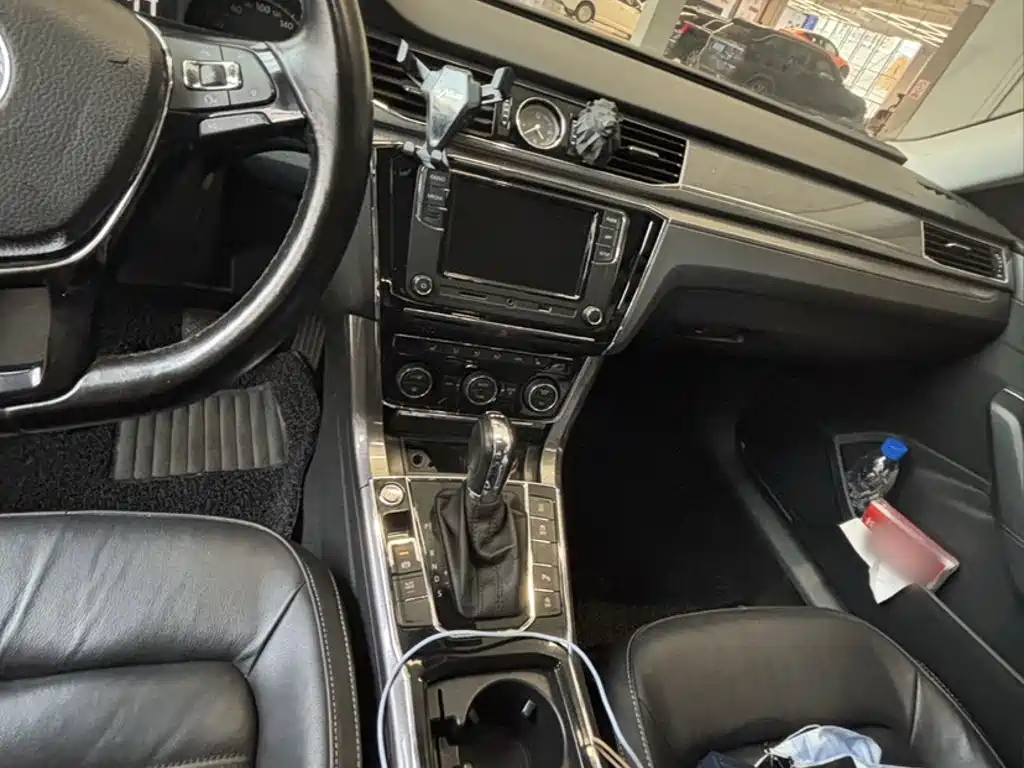 Volkswagen Passat — миниатюра 14