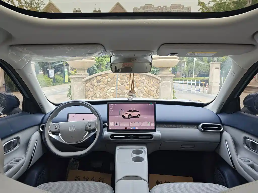 Leapmotor Leapmotor A10 — миниатюра 5
