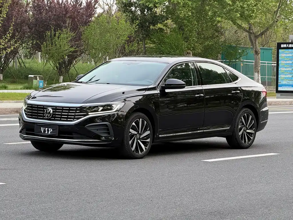 Volkswagen Passat 2025