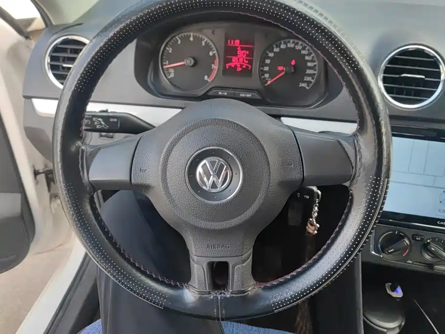 Volkswagen Jetta — миниатюра 15