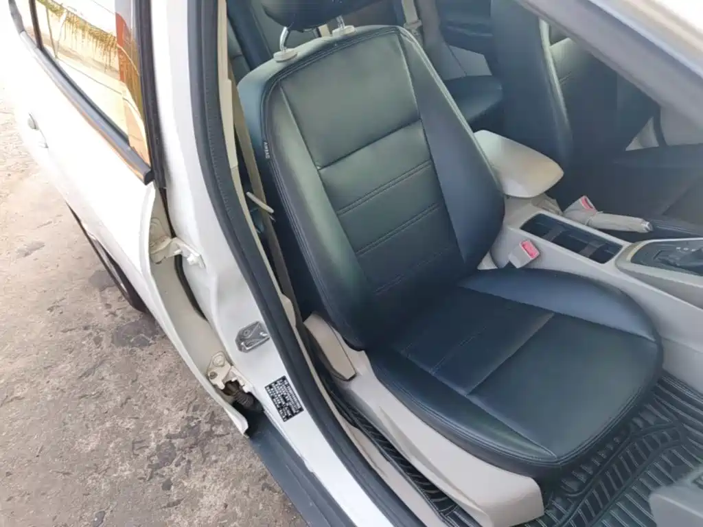 Ford Focus — миниатюра 25