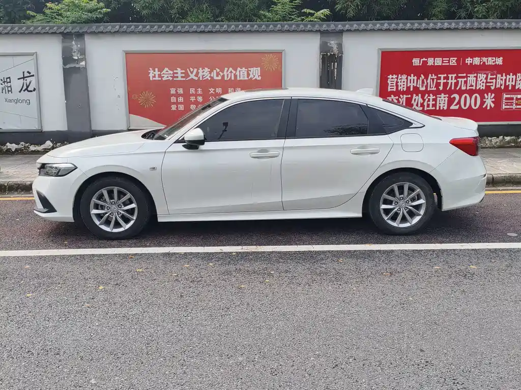 Honda Civic — миниатюра 4