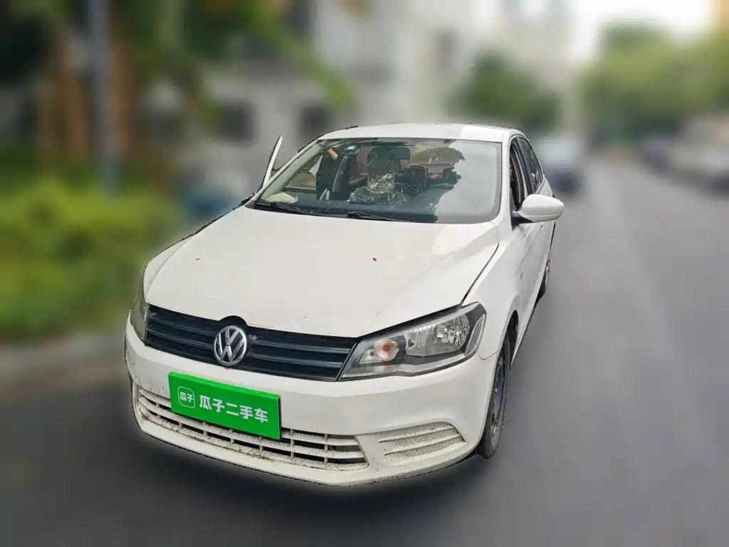Volkswagen Jetta 2013 1.6L MT Fashion