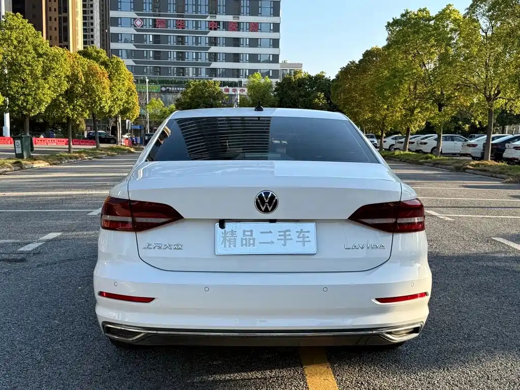 Volkswagen Lavida — миниатюра 9