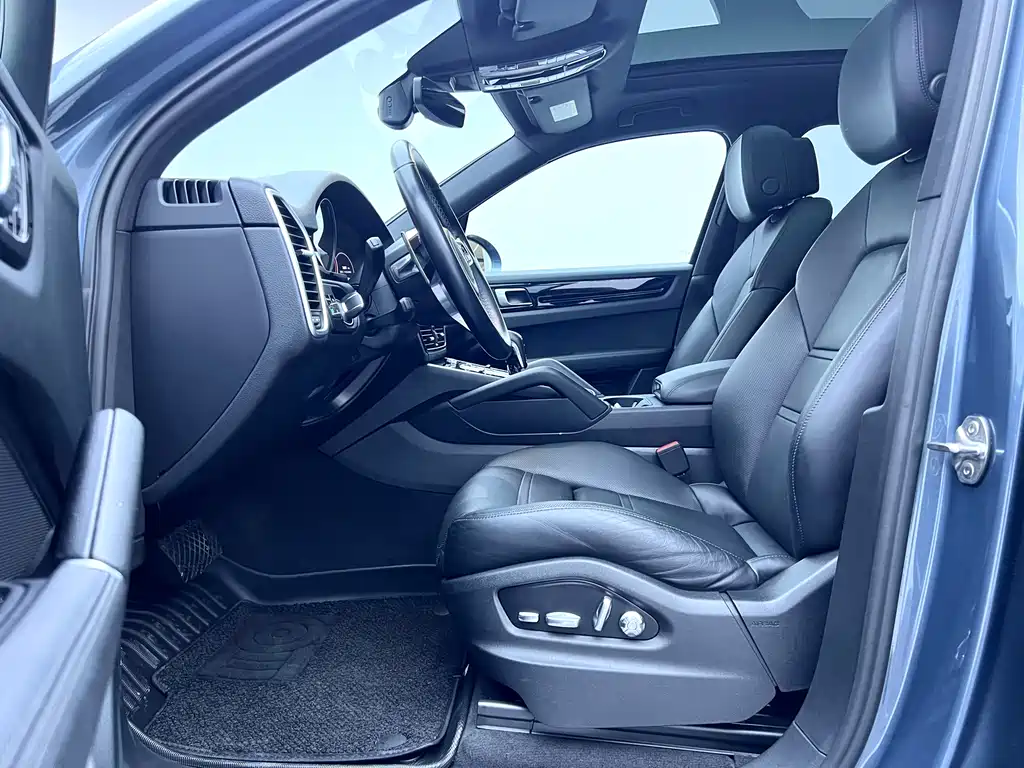 PORSCHE CAYENNE NEW ENERGY