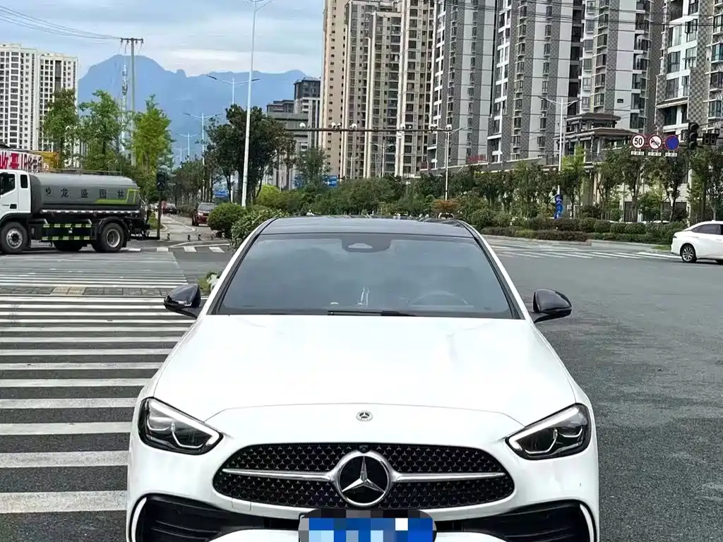 Mercedes-Benz C-Class — миниатюра 2