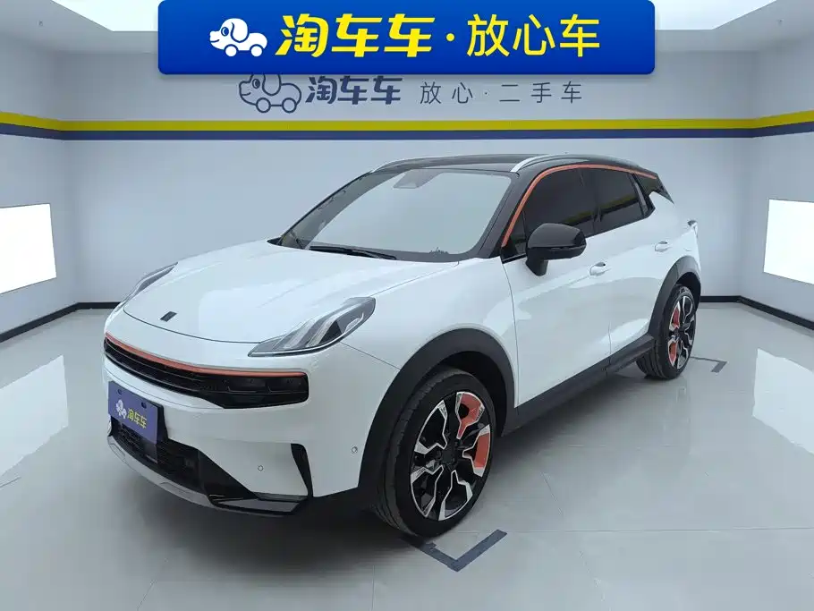 Lynk & Co 06