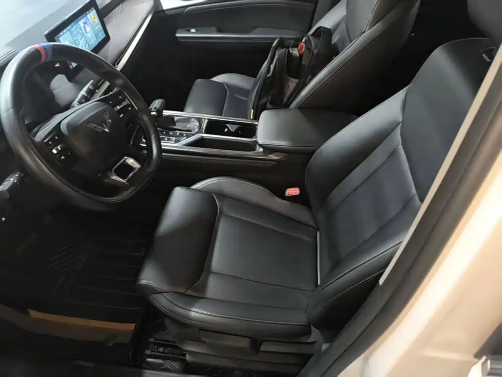 Wuling Jiachen — миниатюра 15
