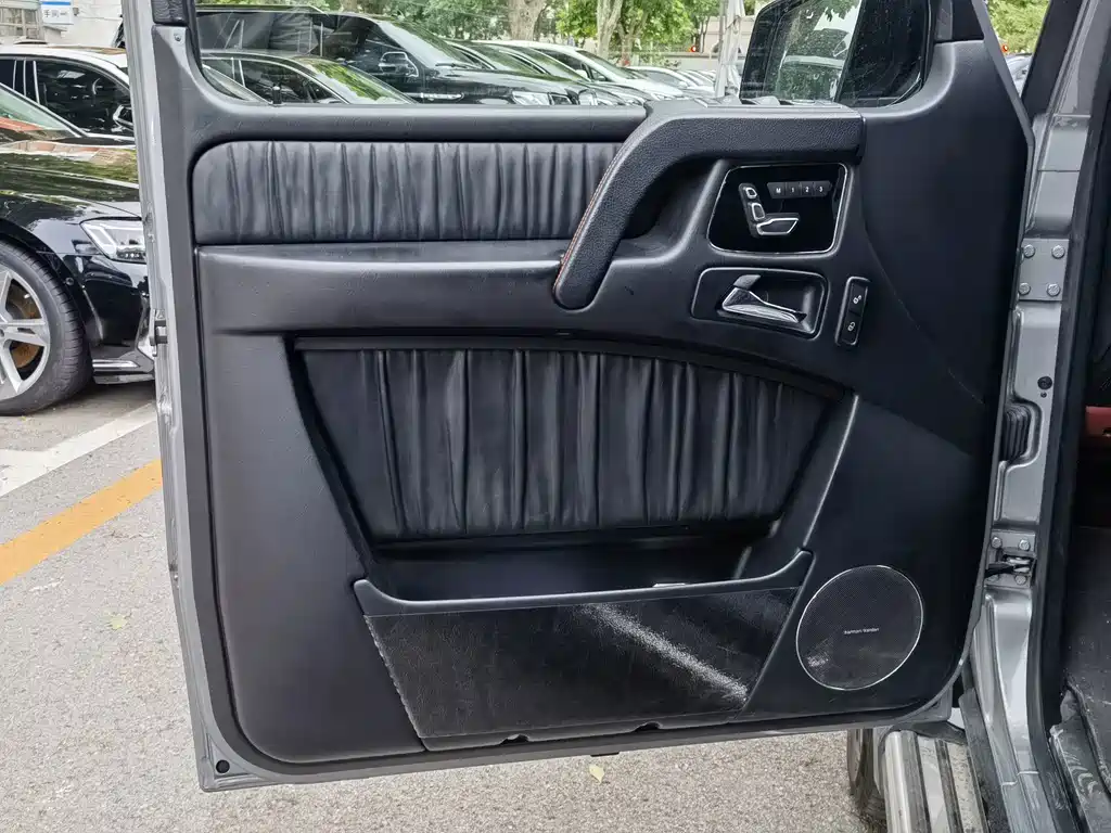 Mercedes-Benz G-Class — миниатюра 4