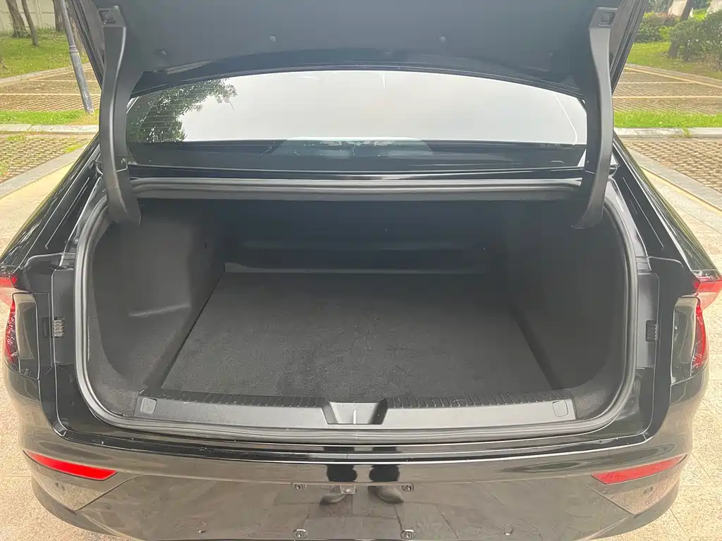 Wuling Xingguang — миниатюра 17