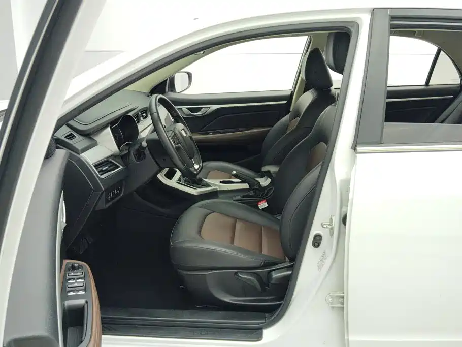 Geely Vision — миниатюра 9