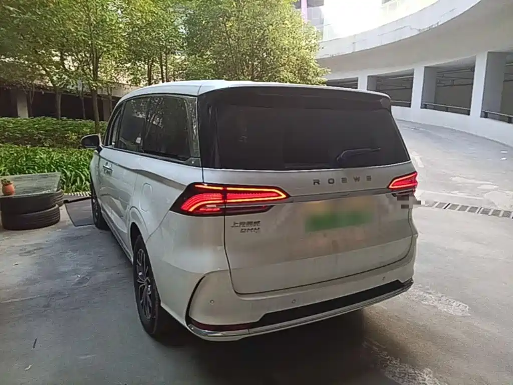 Roewe iMAX8 New Energy — миниатюра 5