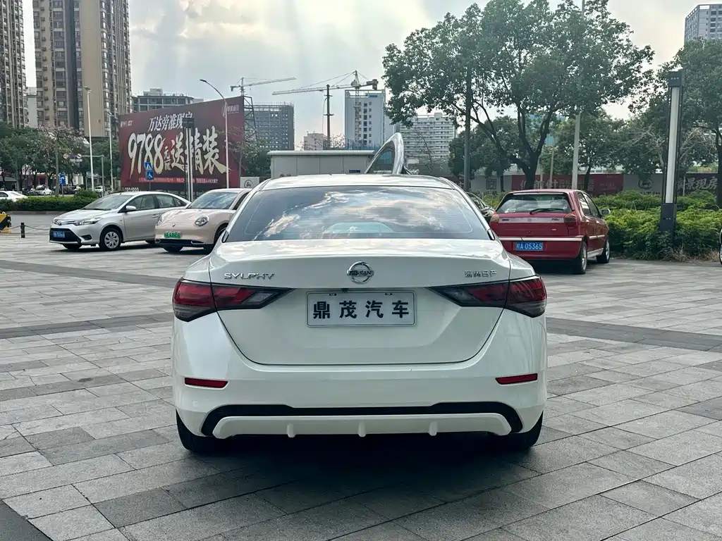 Nissan Sylphy — миниатюра 4